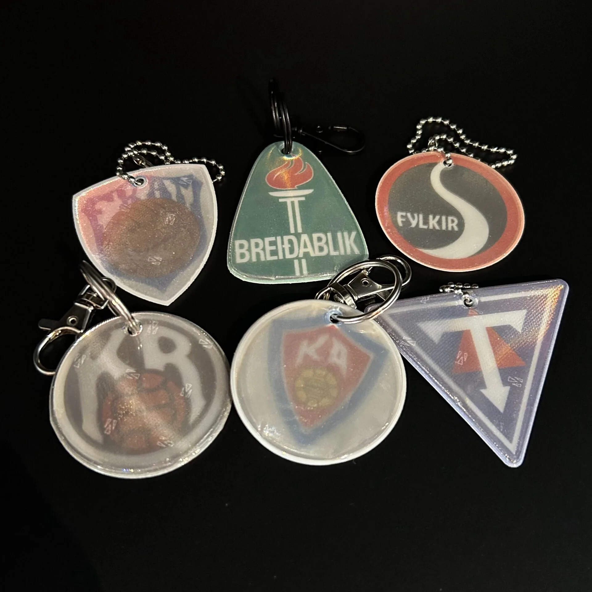 Sérmerkt endurskinsmerki í fjáröflun og gjafir